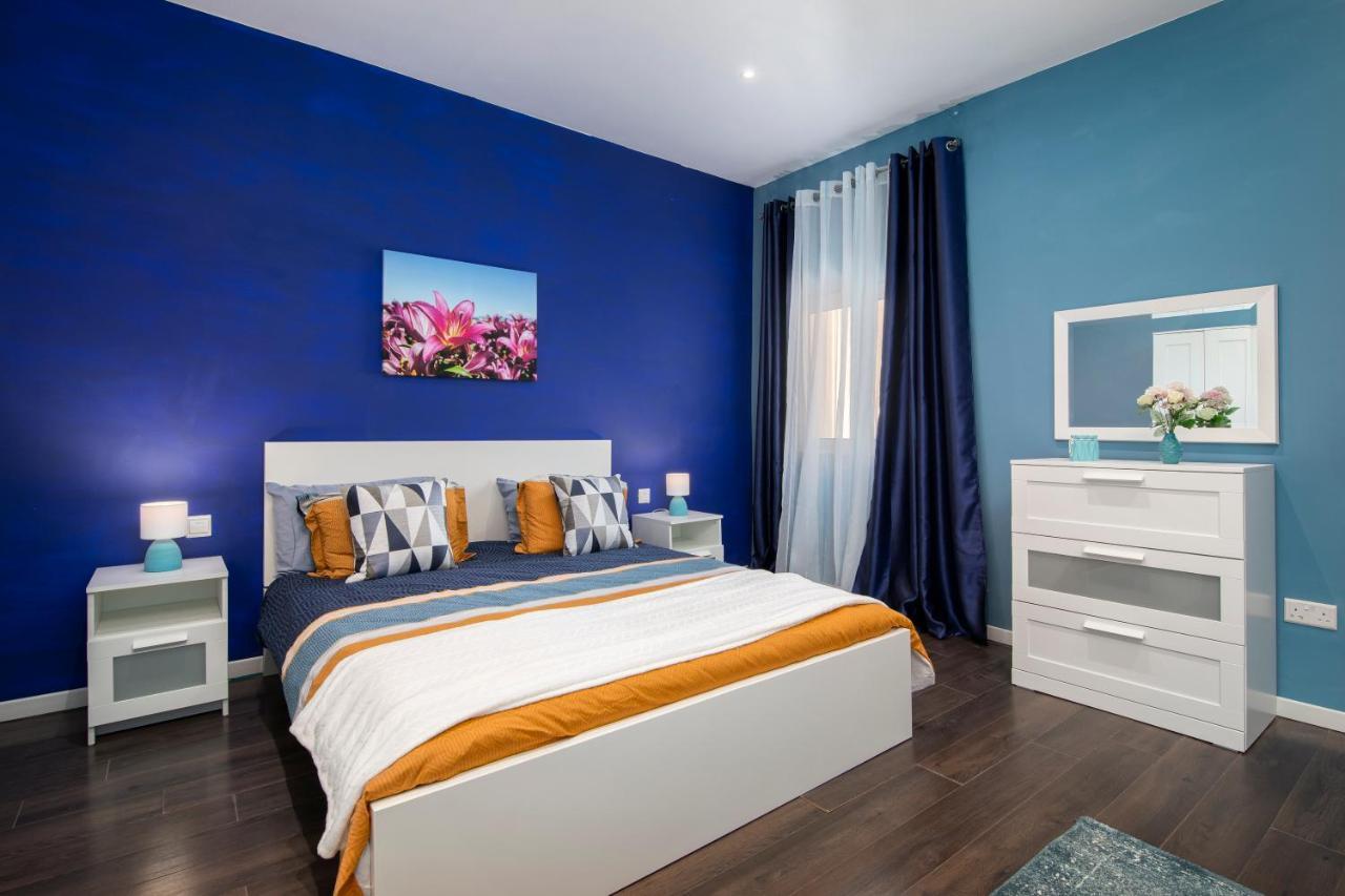 Spacious Luxury 3br With Terrace & Open Views - Zurrieq, Close To Sea * Zurrieq